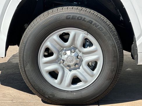 New 2026 Toyota Tundra SR image 33