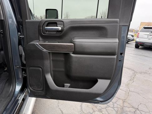 Used 2020 Chevrolet Silverado 2500 LTZ w/ LTZ Premium Package image 26