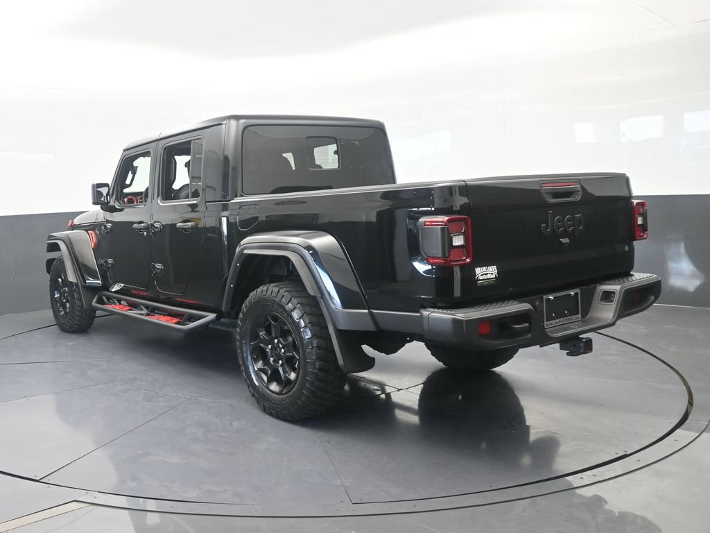 Used 2023 Jeep Gladiator Sport AWD/4WD image 4