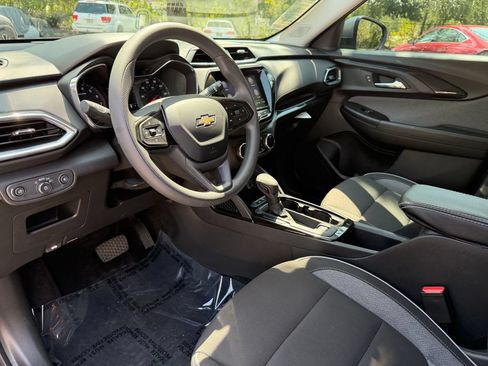 Used 2023 Chevrolet TrailBlazer LT w/ Convenience Package FWD image 17