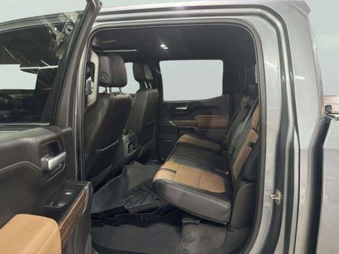 Used 2021 Chevrolet Silverado 1500 High Country w/ Technology Package AWD/4WD image 28