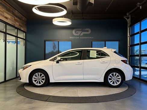 Used 2023 Toyota Corolla SE image 6