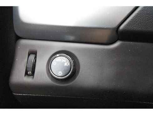 Used 2017 Chevrolet Tahoe LS RWD image 18