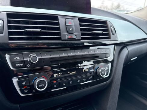 Used 2017 BMW 320i xDrive Sedan image 17