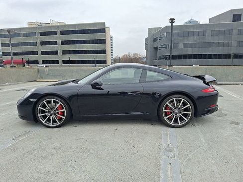 Used 2017 Porsche 911 Carrera S image 2
