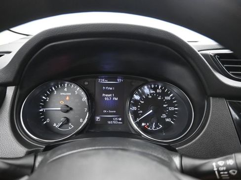 Used 2018 Nissan Rogue Sport S FWD image 14