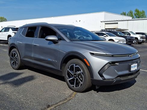 New 2026 Chevrolet Equinox EV LT FWD image 1