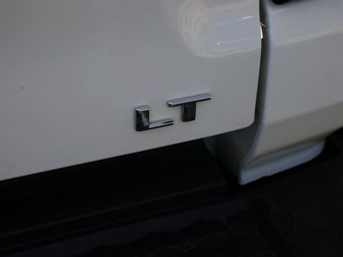 Used 2023 Chevrolet Colorado LT w/ LT Convenience Package II image 7