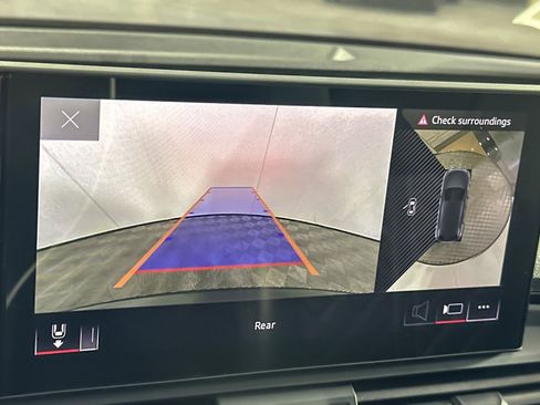 Used 2023 Audi SQ5 Premium Plus w/ Premium Plus Package image 19