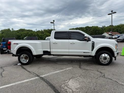 Used 2023 Ford F450 Lariat w/ Lariat Ultimate Package AWD/4WD image 8