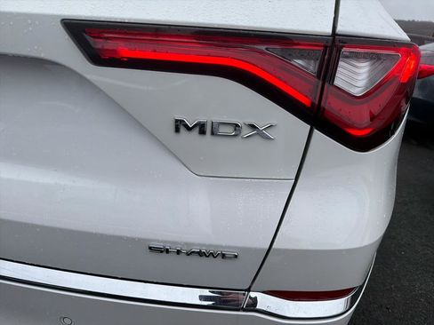 Used 2023 Acura MDX SH-AWD w/ Technology Package image 8