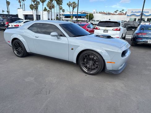 Used 2022 Dodge Challenger R/T Scat Pack RWD image 9