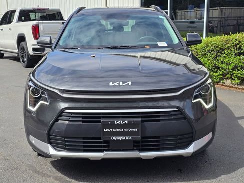 Certified 2025 Kia Niro EX FWD image 2