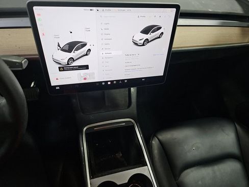 Used 2021 Tesla Model Y Long Range image 4