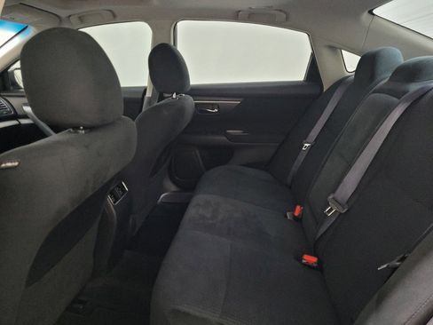 Used 2015 Nissan Altima 2.5 SV w/ Convenience Package FWD image 18