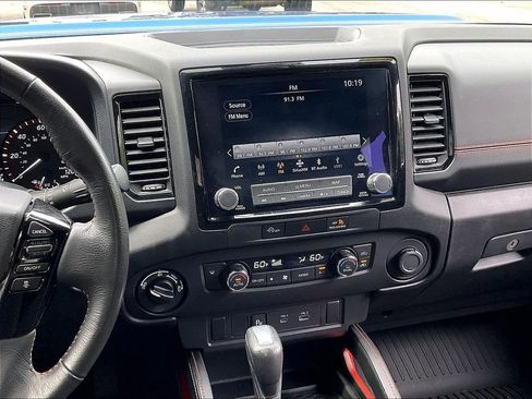 Used 2024 Nissan Frontier PRO-4X w/ Technology Package AWD/4WD image 18
