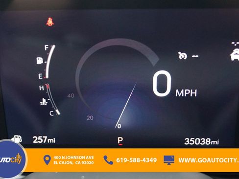 Used 2024 Buick Encore GX Sport Touring FWD image 3