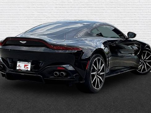 Used 2019 Aston Martin V8 Vantage Coupe RWD image 6