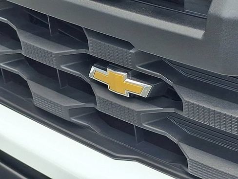 Used 2025 Chevrolet Silverado 1500 W/T w/ WT Value Package AWD/4WD image 29