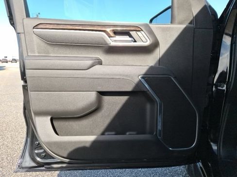 Certified 2025 GMC Sierra 1500 Elevation AWD/4WD image 12