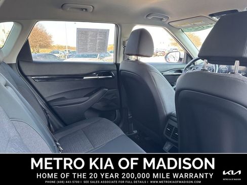 Used 2024 Kia Seltos X-Line AWD/4WD image 32