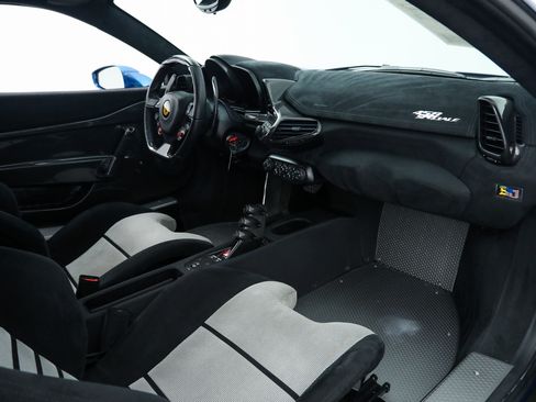 Certified 2015 Ferrari 458 Speciale Coupe image 22