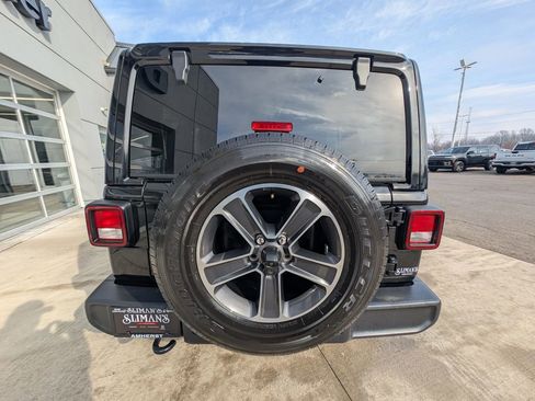Used 2023 Jeep Wrangler Sahara image 10
