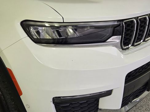 Used 2022 Jeep Grand Cherokee L Limited w/ Luxury Tech Group II AWD/4WD image 9
