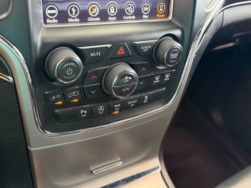 Used 2018 Jeep Grand Cherokee Limited RWD image 22