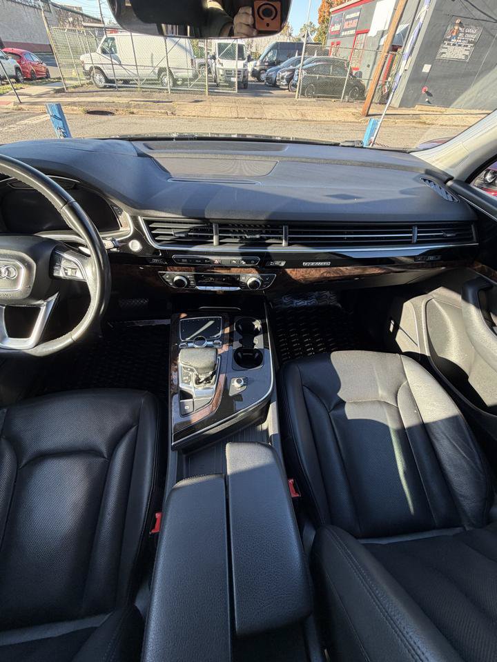 Used 2018 Audi Q7 3.0T Prestige w/ Prestige Package AWD/4WD image 31