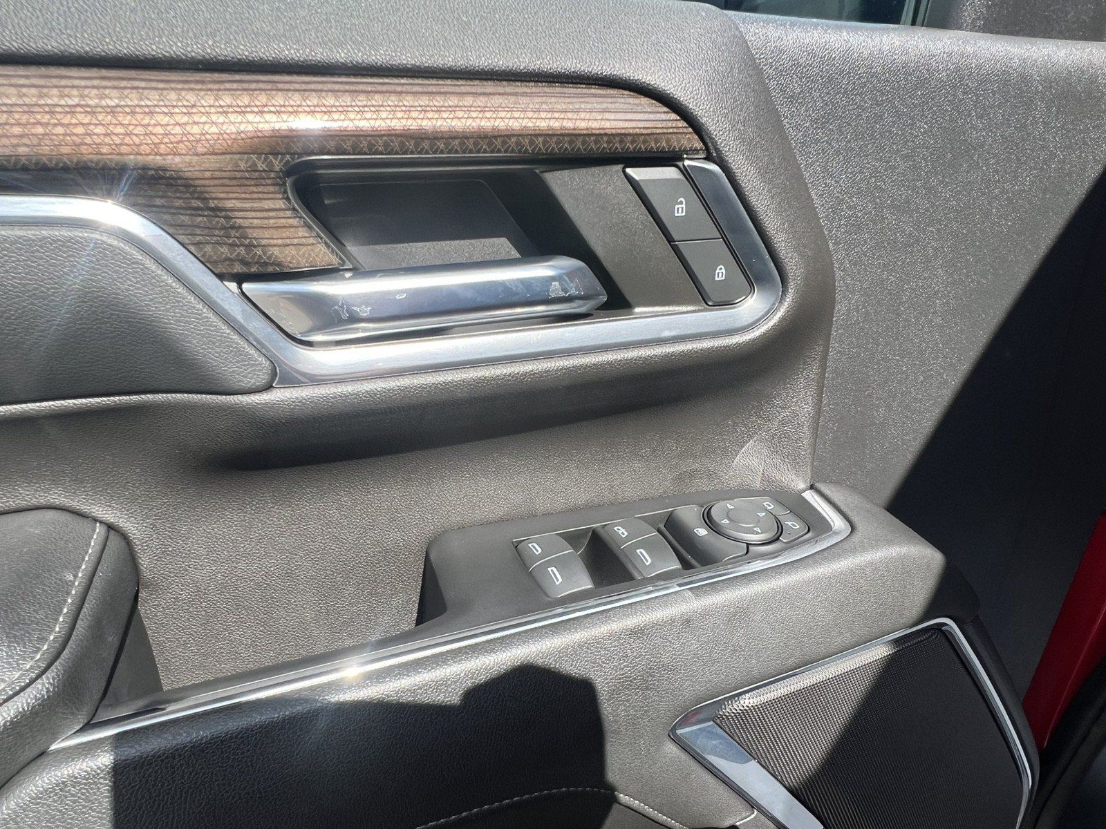 Used 2024 Chevrolet Silverado 2500 LT RWD image 14