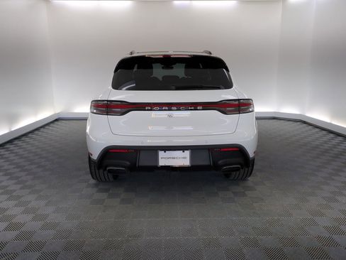 New 2026 Porsche Macan AWD/4WD image 9