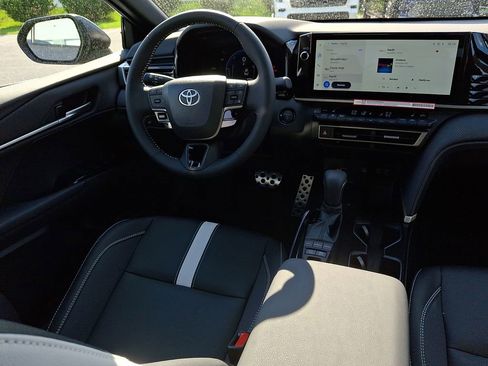 New 2026 Toyota Camry SE image 10