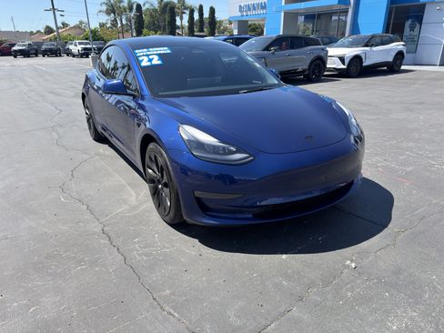 Used 2022 Tesla Model 3 Long Range image 2