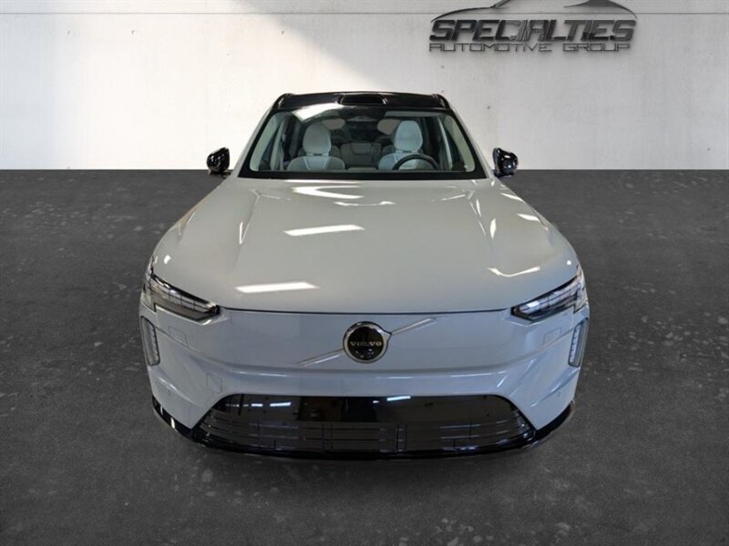 Used 2025 Volvo EX90 Ultra AWD/4WD image 6