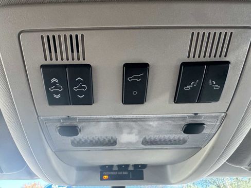 Used 2007 GMC Yukon Denali image 33