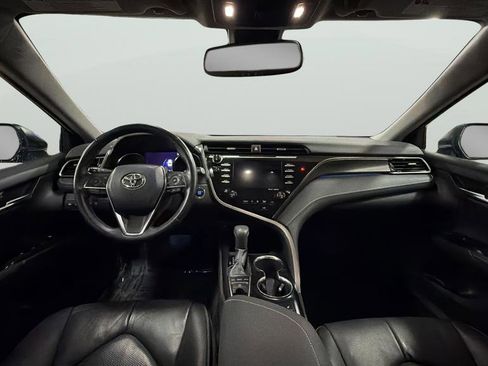 Used 2019 Toyota Camry XSE FWD image 14