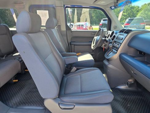 Used 2004 Honda Element EX image 18