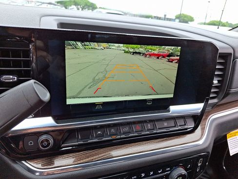 Certified 2025 Chevrolet Silverado 1500 LT image 18