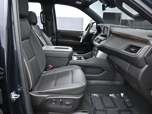 Used 2024 Chevrolet Tahoe Premier w/ Premium Package image 50