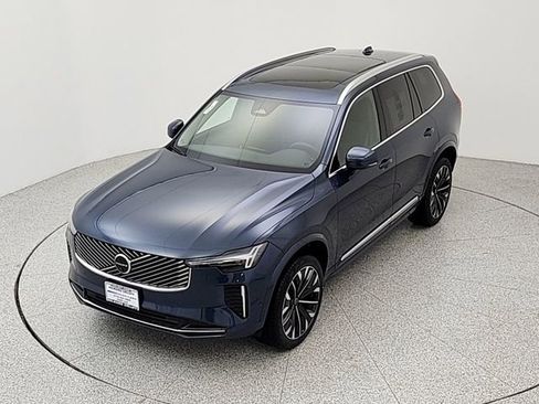 New 2026 Volvo XC90 B6 Plus w/ Protection Package image 13