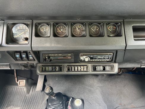 Used 1991 Jeep Wrangler Islander image 23