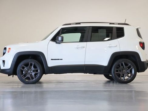 Used 2021 Jeep Renegade Latitude AWD/4WD image 7