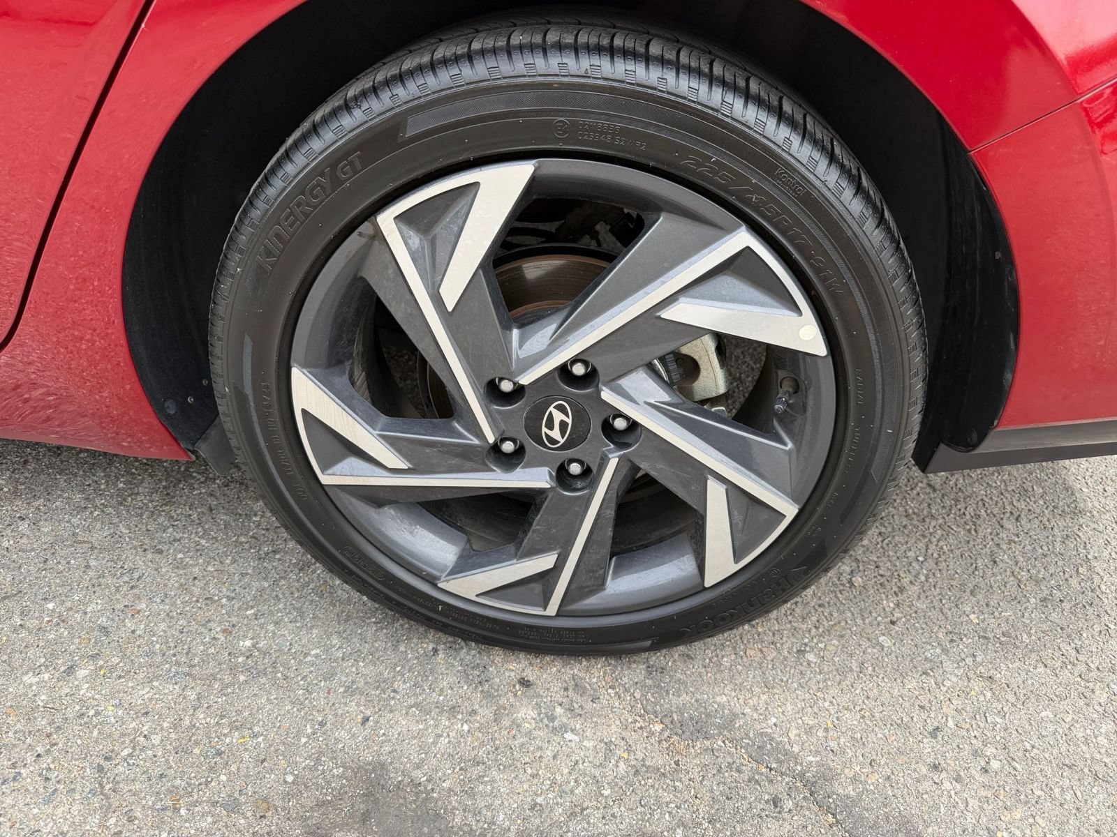 Used 2025 Hyundai Elantra Limited FWD image 31