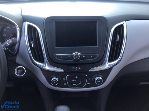 Used 2022 Chevrolet Equinox LS image 22