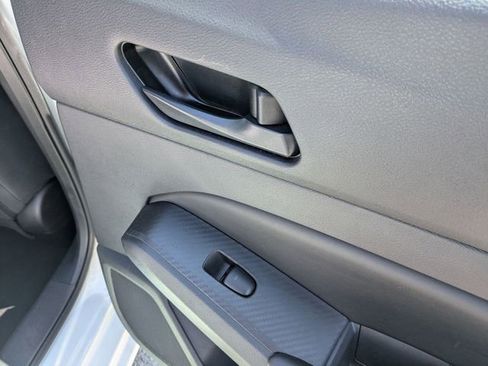 Used 2025 Nissan Altima 2.5 SV FWD image 28