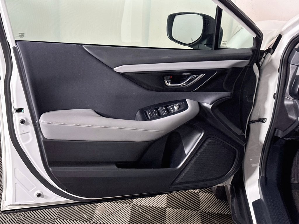 Used 2023 Subaru Outback Premium AWD/4WD image 10