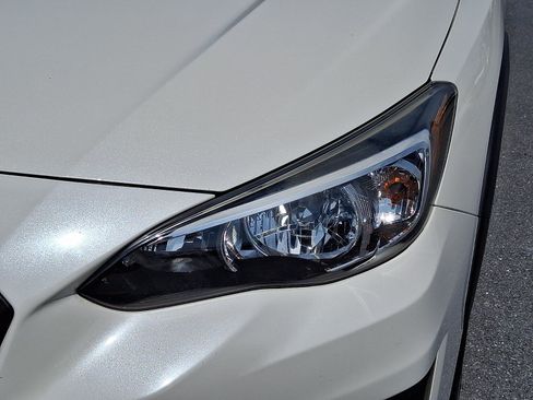Used 2019 Subaru Crosstrek 2.0i Premium AWD/4WD image 10