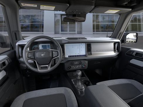 New 2025 Ford Bronco Base image 9