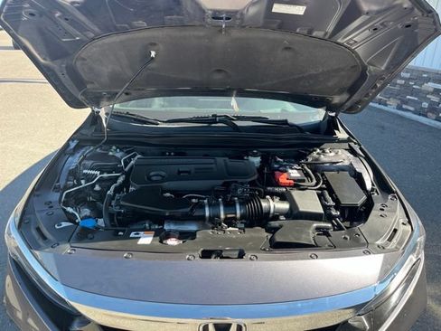Used 2020 Honda Accord Touring image 28